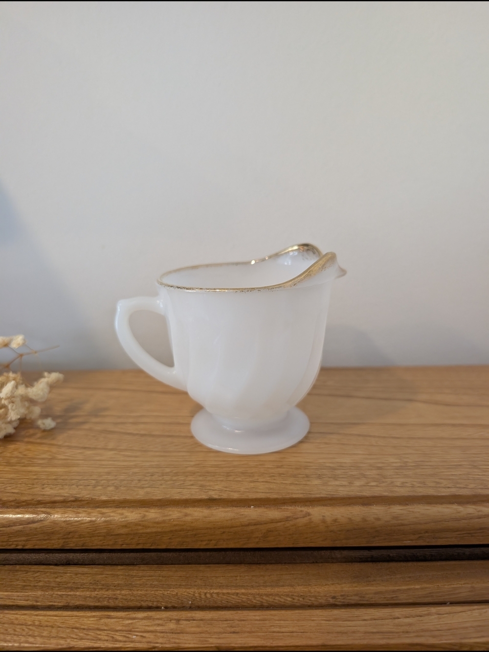 Vintage Fire‑King Milk Glass Creamer – Gold Trim – Anchor Hocking 1950s–1960s